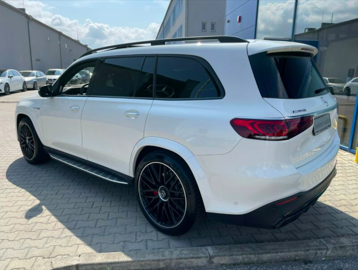 MERCEDES GLS 63 AMG | předváděcí auto skladem | V8 biturbo | výkon 612 koní | bílá metalíza | maximální výbava | nákup online | AUTOiBUY.com